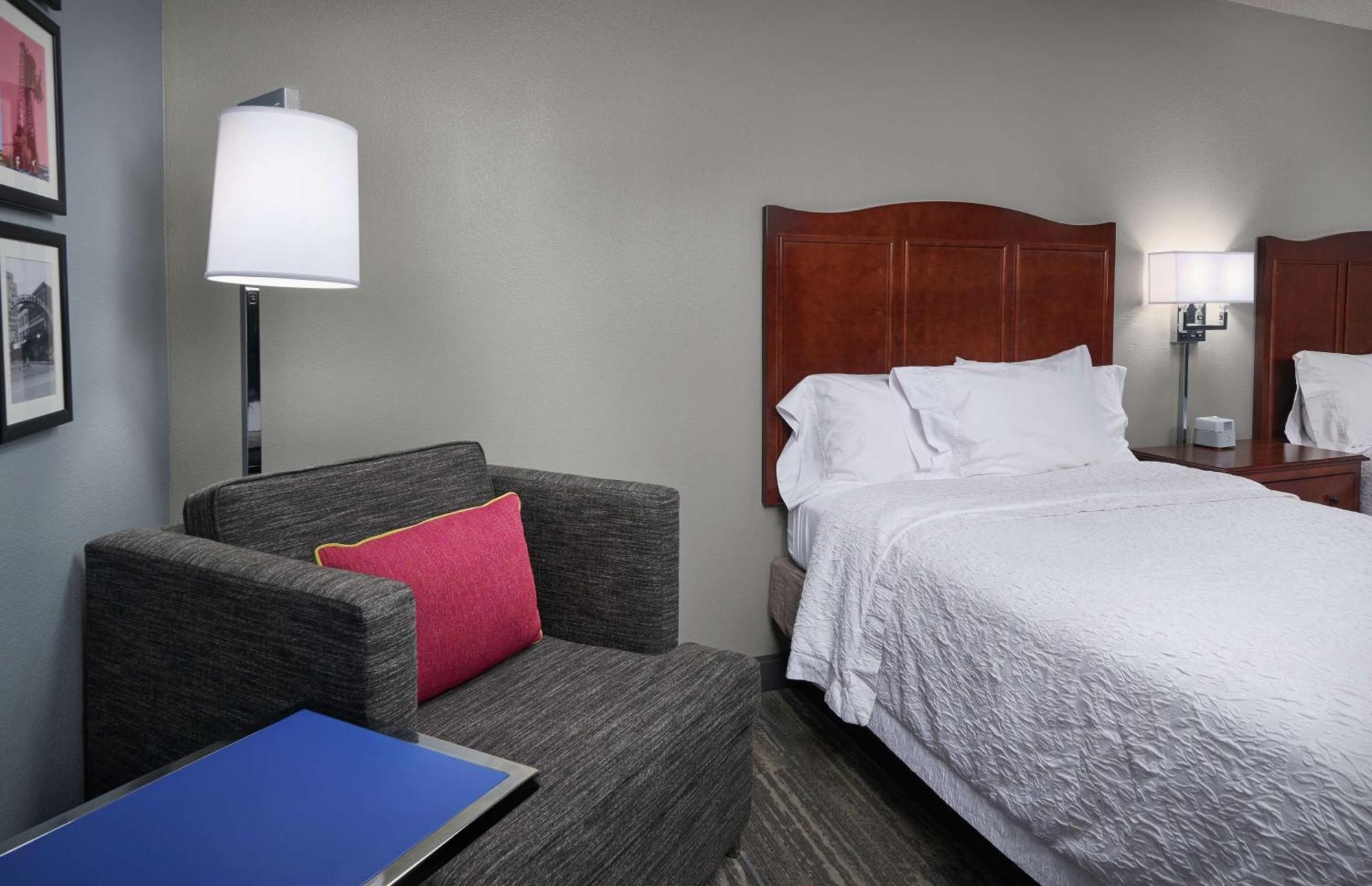 Double Room with Two Double Beds - Non-Smoking,1550945104:JPEG
